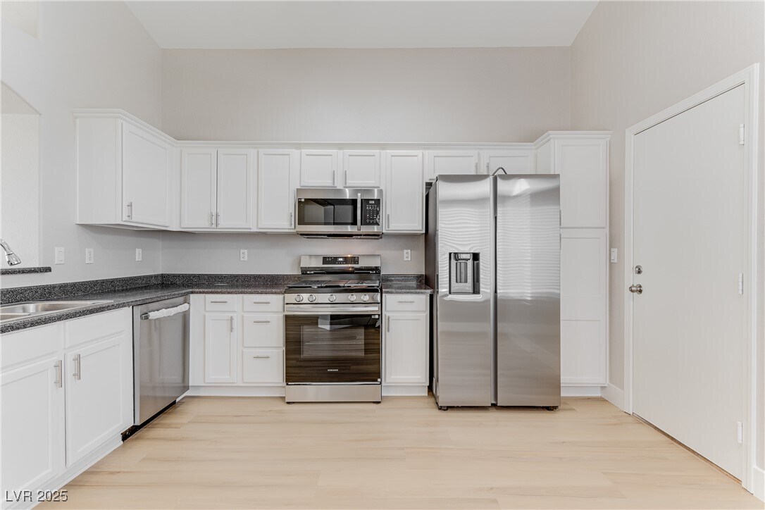 Foto principal - 7837 Quill Gordon Ave