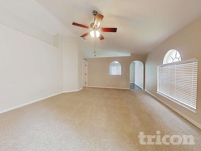 Foto del edificio - 13822 Gentle Woods Ave