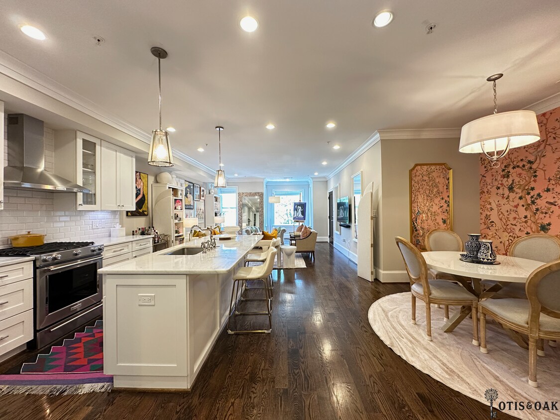Foto principal - 3624 10th St NW