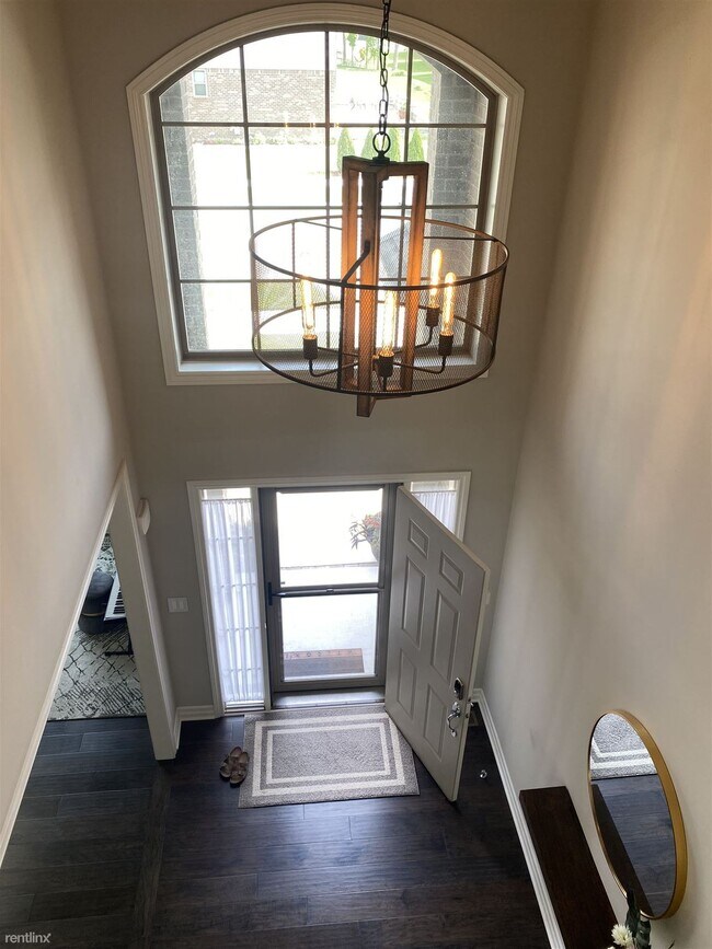 Building Photo - 4 br, 3.5 bath House - 1591 North Lake Dr