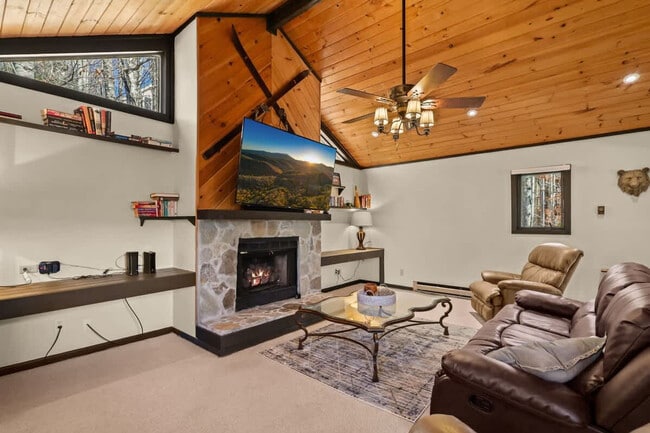 Building Photo - 122 Lower Grouse Ridge Rd