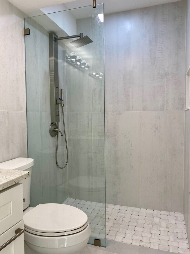 Foto del edificio - 102 East Dr