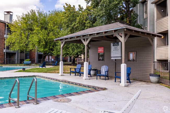 Pabellón en la Piscina - Venetian Apartamentos Houston
