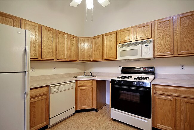 Foto del edificio - 2910 Lindsley Rd