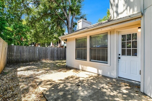 Building Photo - 8103 Tuscarora Trail