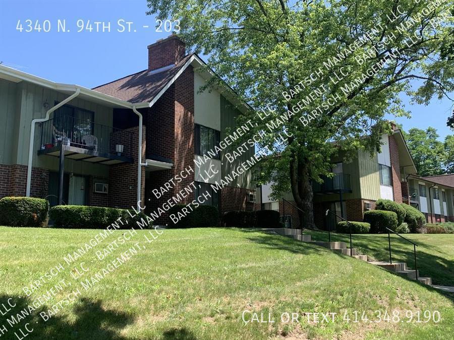 Primary Photo - 4340 N 94th St