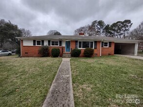 Building Photo - 5027 Dogwood Pl