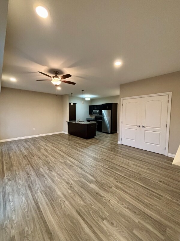 Building Photo - 2493 Sweet Home Rd