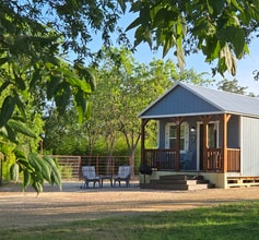 Building Photo - 606 Blessing Ranch Rd