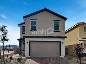 Building Photo - 5879 Vaes Dothrak St