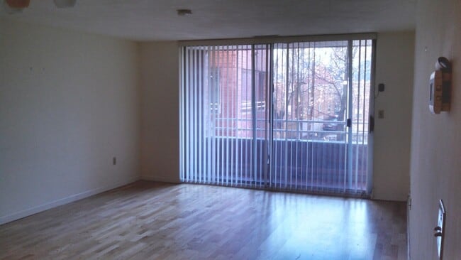Building Photo - 50 Watertown St