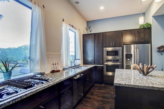 Foto del edificio - 2913 Leeland St
