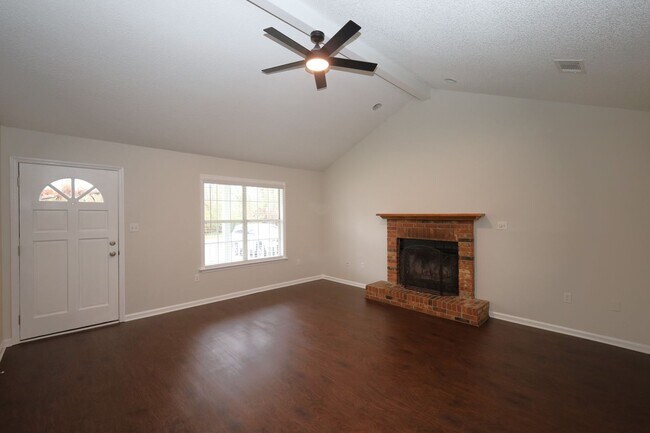 Building Photo - 4007 Foxridge Ln