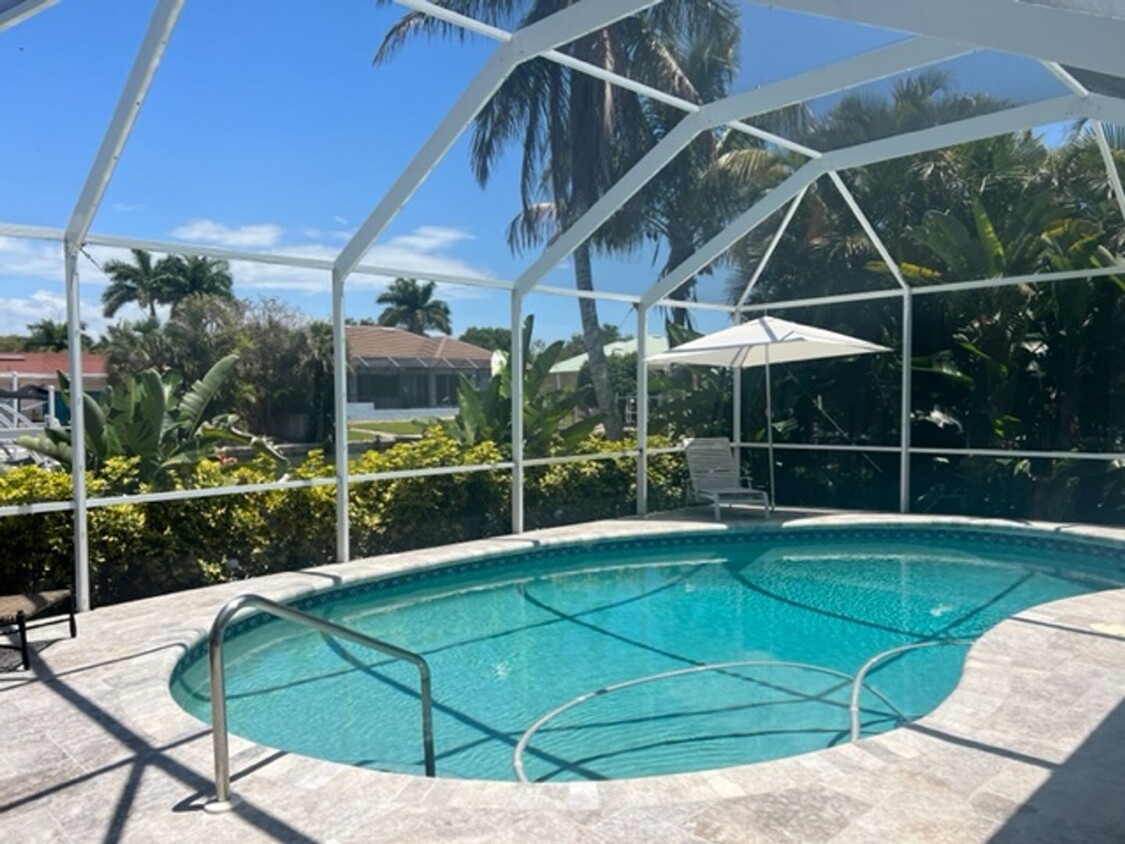 Foto principal - ** MARCO ISLAND HOME ON THE CANAL WITH PRI...