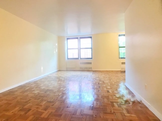 Building Photo - 288 W 238th St