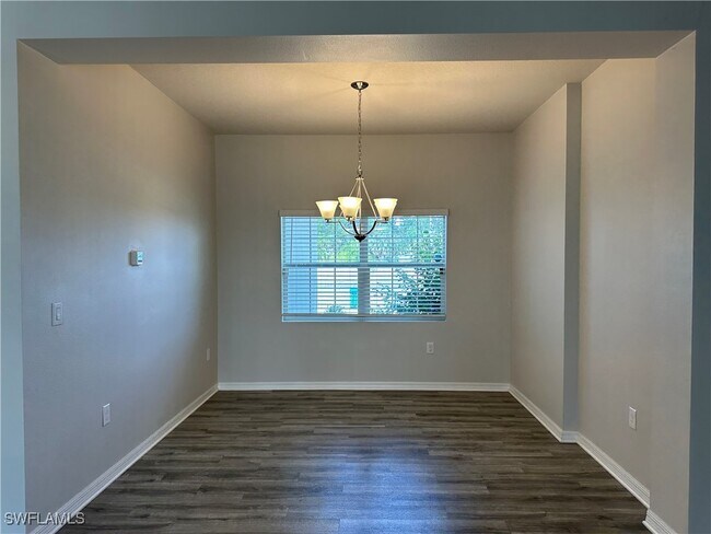 Building Photo - 3421 W Gator Cir