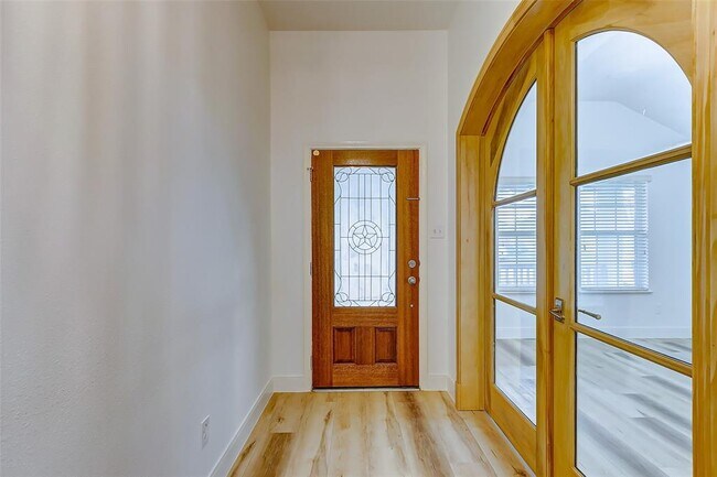 Building Photo - 25207 Ginger Ranch Dr