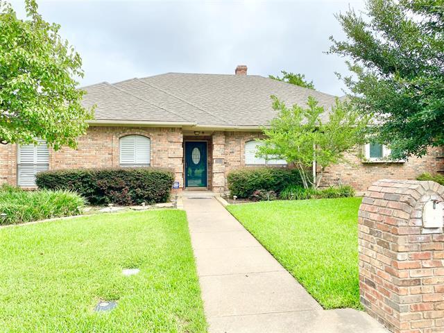 Primary Photo - 2403 Wimbledon Dr