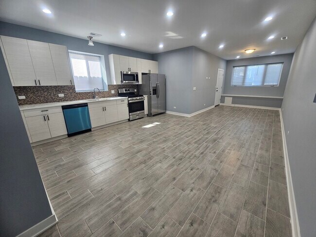 Foto del edificio - 5847 W Corcoran Pl