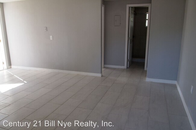 Building Photo - 1 br, 1 bath House - 38434 Alston Avenue