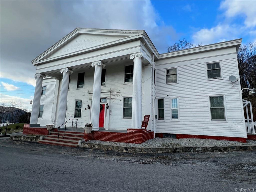 636 Main St, Peekskill, NY 10566 Room for Rent in Peekskill, NY