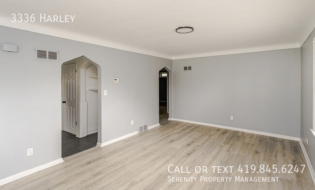 Building Photo - 3336 Harley-