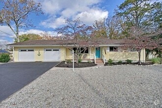 Building Photo - 510 Springfield Ave