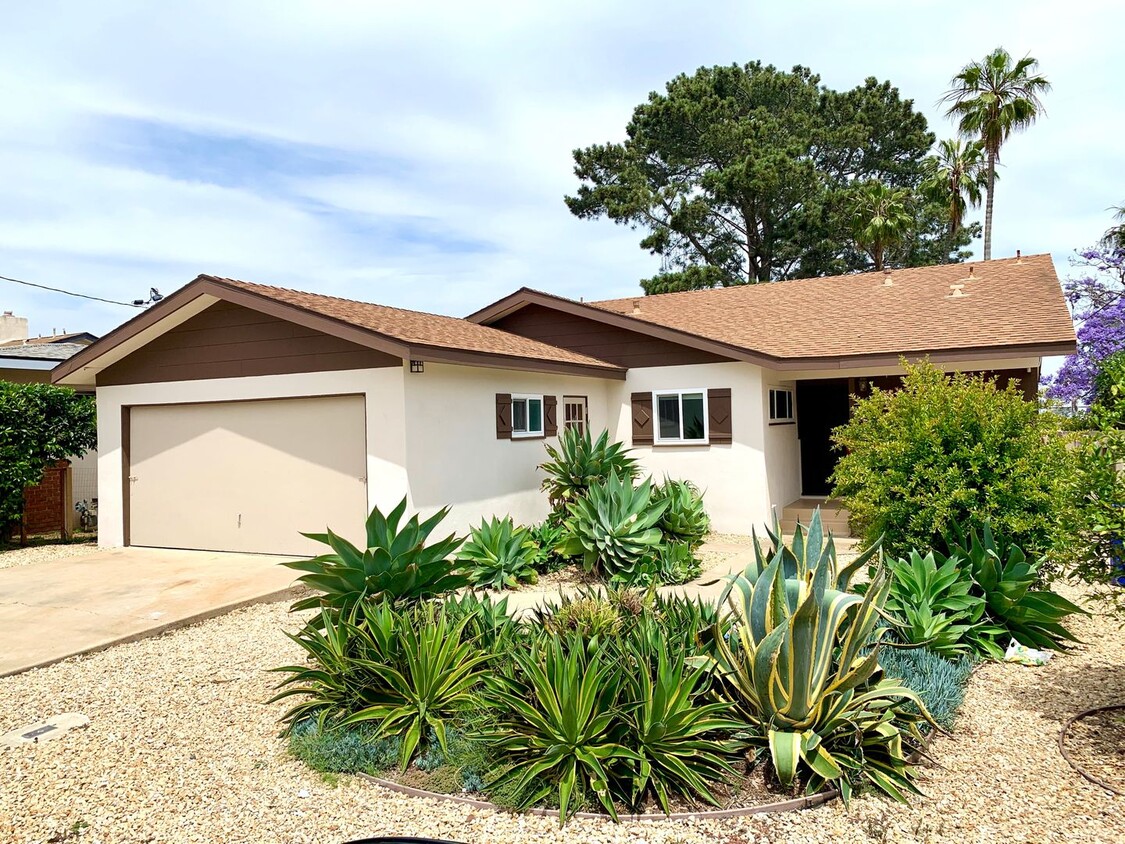 Foto principal - BEAUTIFUL 3BD/1.5BA POINT LOMA SINGLE FAMI...