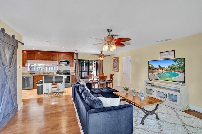 Foto del edificio - 2620 NE 19th St