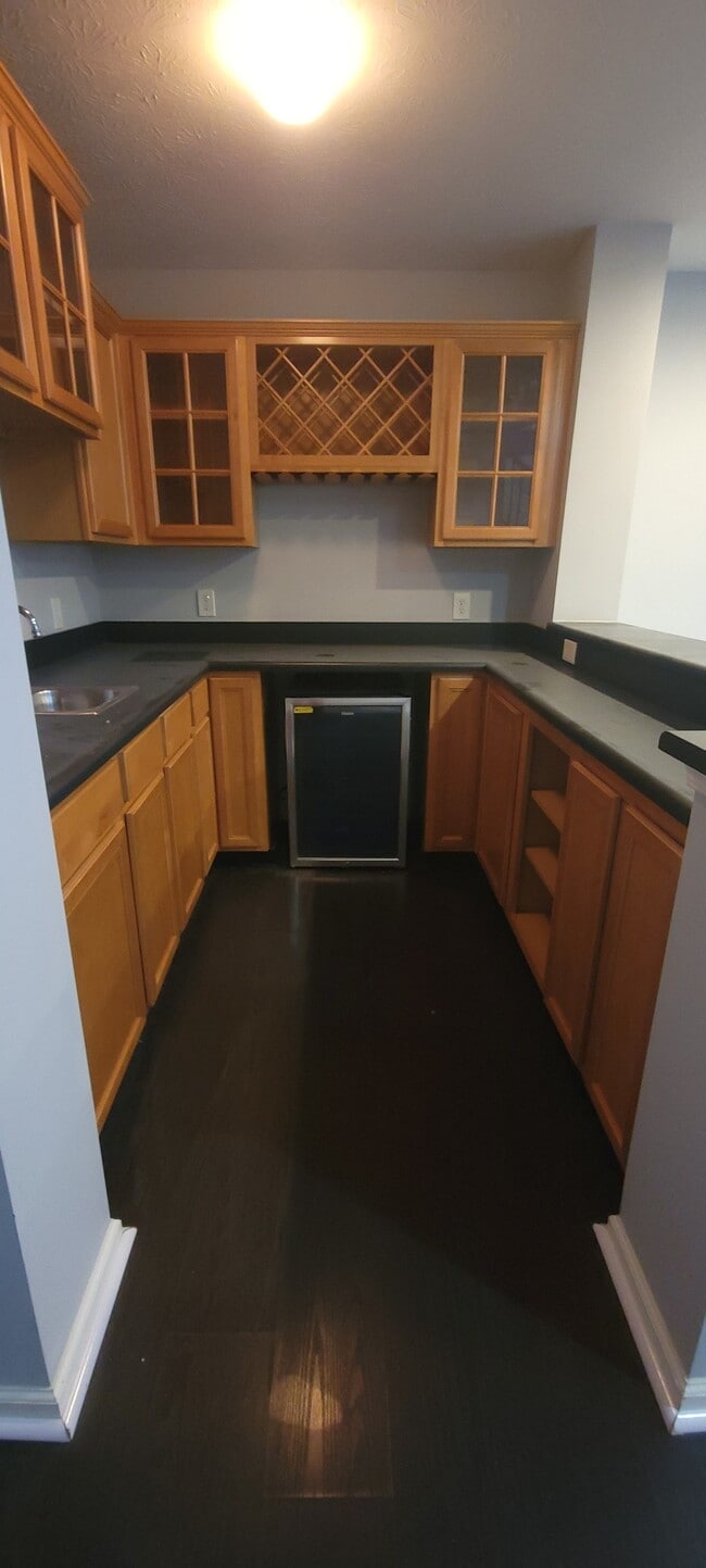 Building Photo - 47 W 96th St