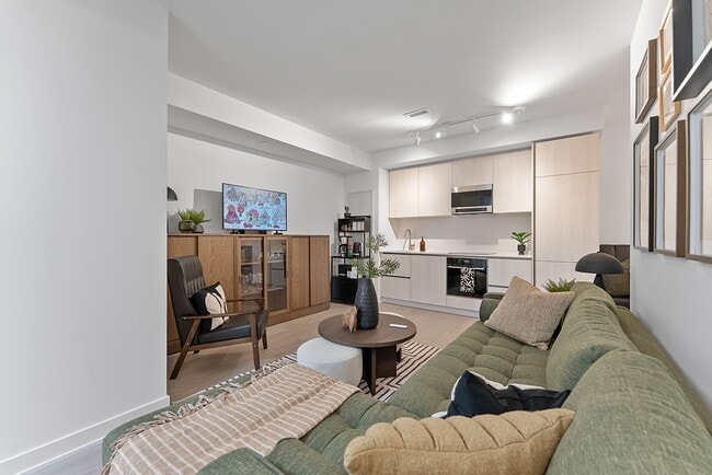 Building Photo - 110 Broadway Ave