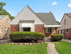 Building Photo - 22534 W Chicago