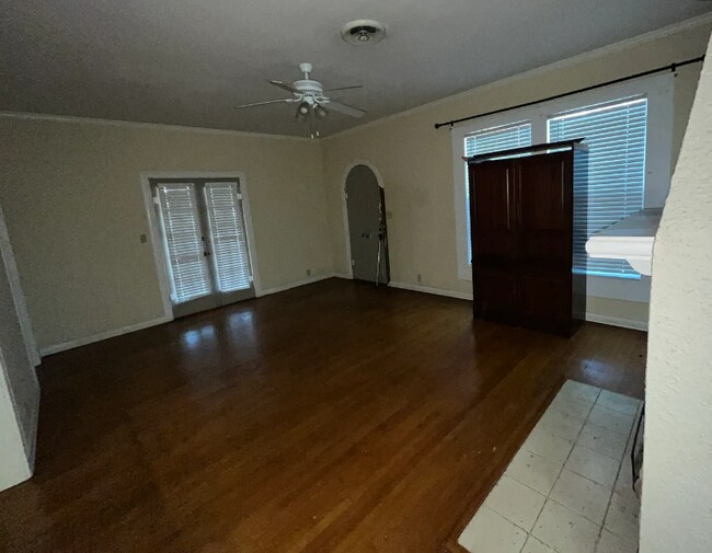 Foto del edificio - 358 N Jefferson St