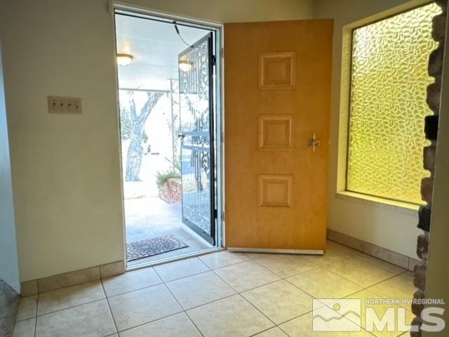 Foto del edificio - 2125 Lakeside Dr