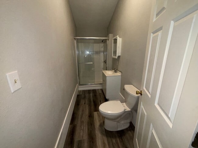 Foto del edificio - 403 N Monroe St