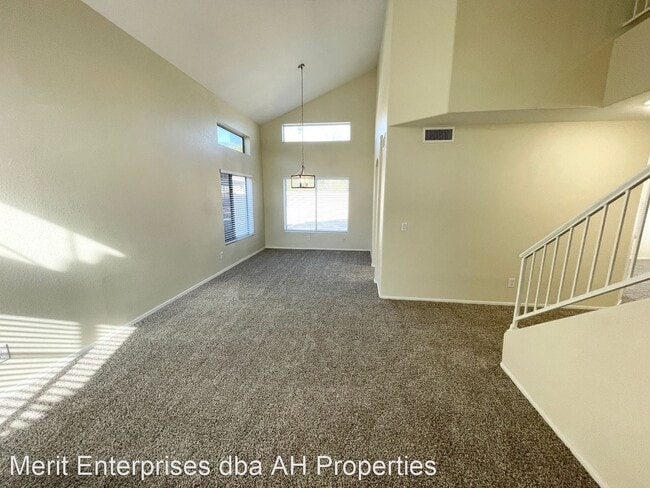 Building Photo - 4 br, 2.5 bath House - 4780 W SHANNON CT