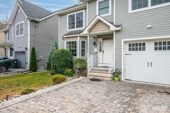 Foto del edificio - 169 Metuchen Ave