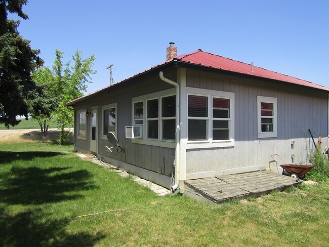 Building Photo - 17391 Homedale Rd