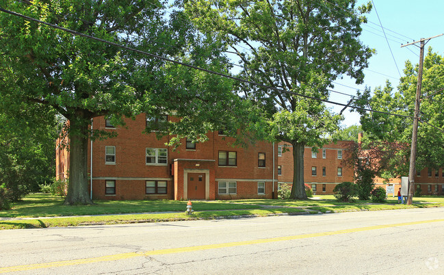 Building Photo - Noble-Summit Apartments