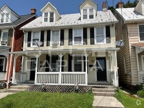 Building Photo - 238 E Middle St