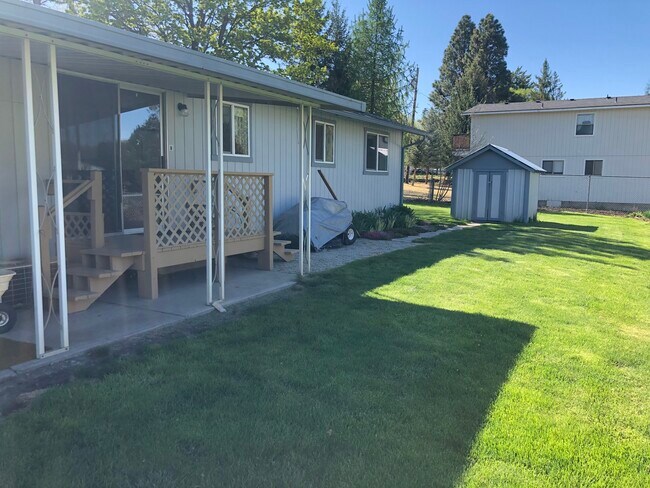 Foto del edificio - 807 Poplar St