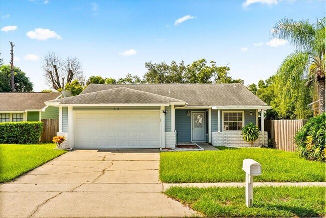 Foto del edificio - 8110 Canyon Oak Ln