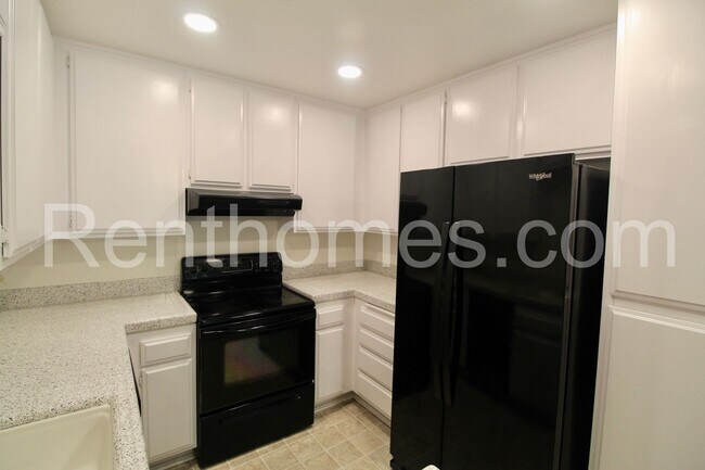 Foto del edificio - Mission Valley, 10225 Caminito Cuervo #143...
