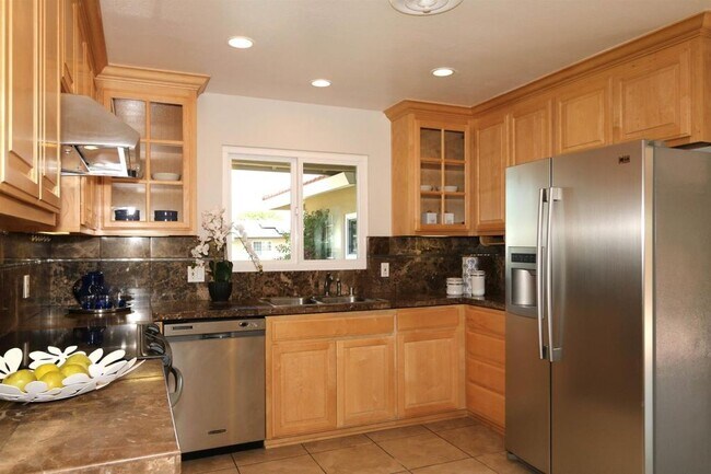 Foto del edificio - 1918 Bernice Way