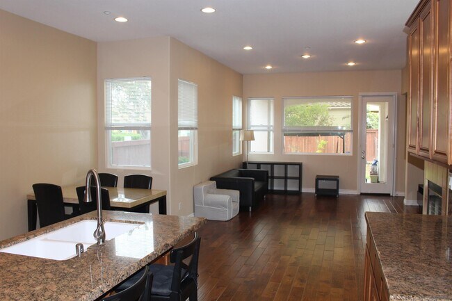 Foto del edificio - 10202 Prairie Springs Rd