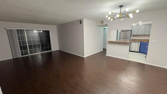 Foto del edificio - 1125 Pleasant Run Dr