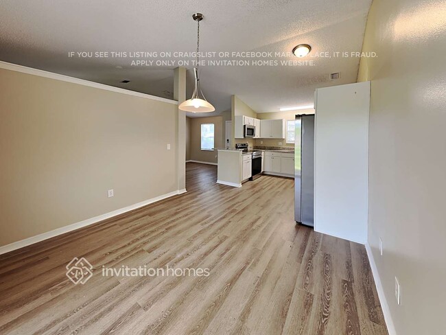 Foto del edificio - 6430 Alleghany Ave