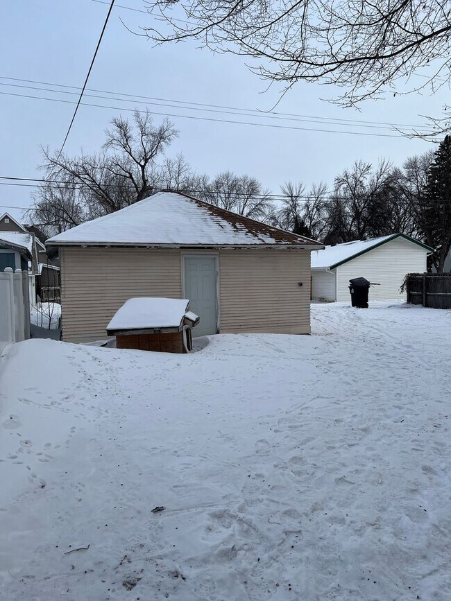 Foto del edificio - Charming Single-Family Home for Rent