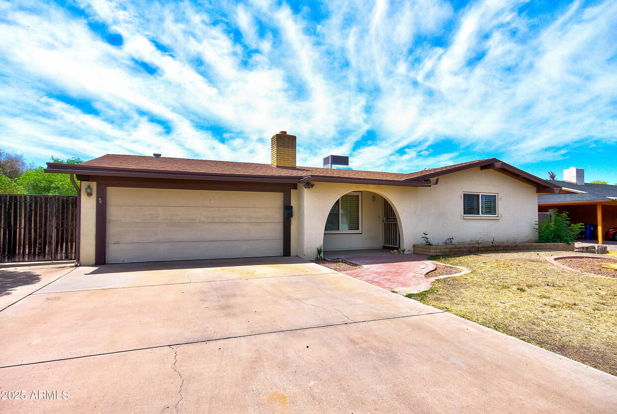 Foto principal - 1939 E Minton Dr