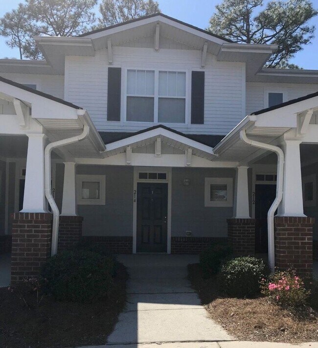 Building Photo - SHADY GROVES